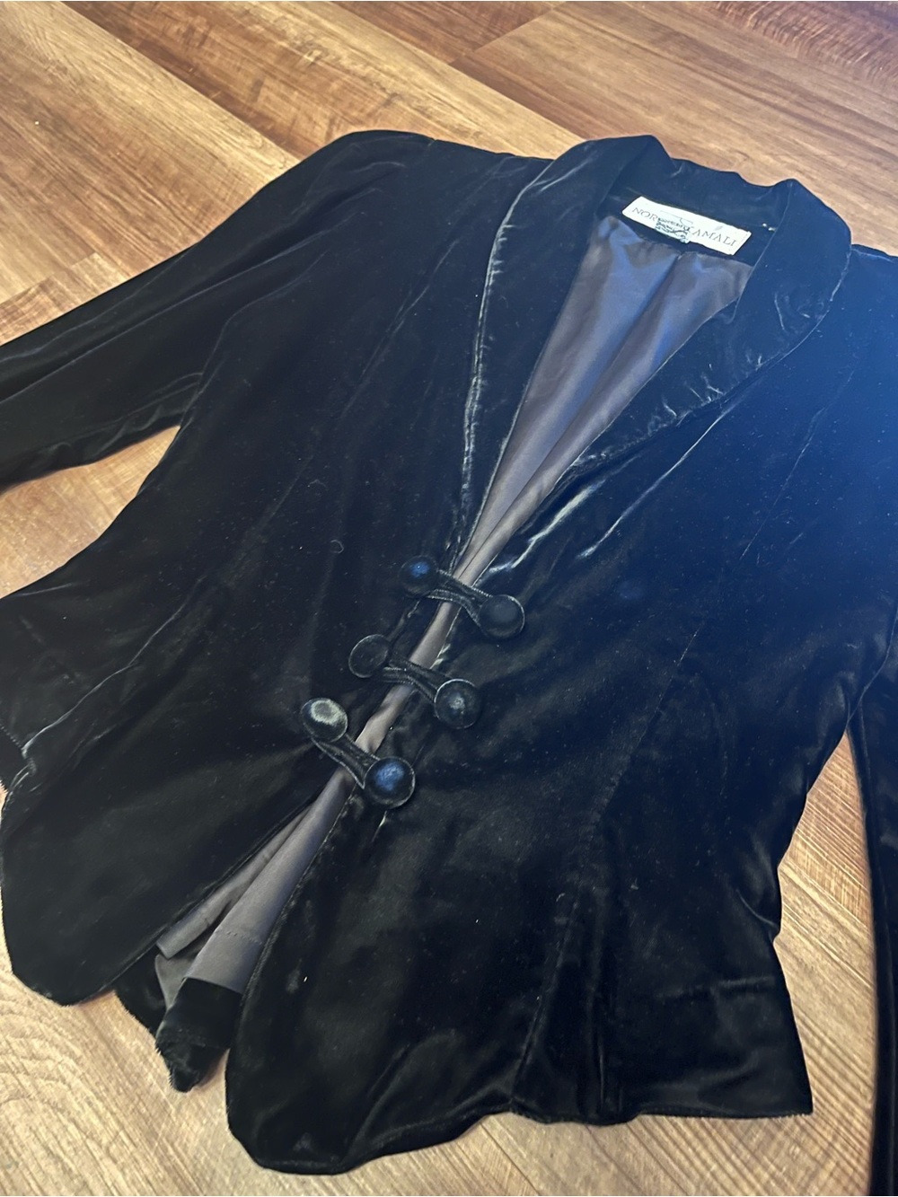 Vintage Norma Kamali Black Velvet Skirt Suit Blazer Set Made USA Old Money - Picture 3 of 10